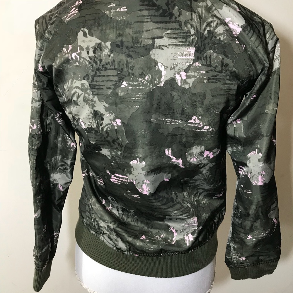 Members Only Jacket - Picture 6 of 8